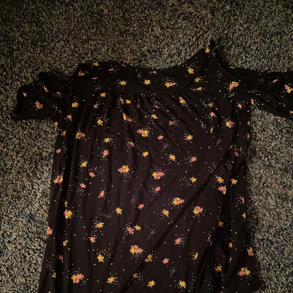 open shoulder floral top